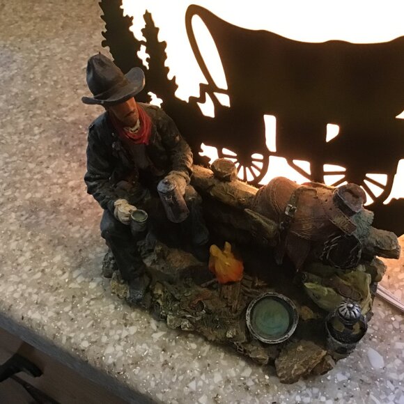 Vintage Western Cowboy Moonlight Bedside Table Lamp Night Light - Mancave Lamp - Picture 6 of 6